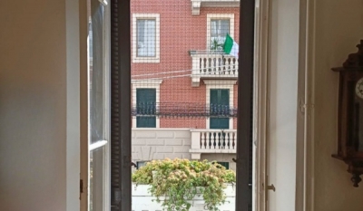 Sali-scendi per porta